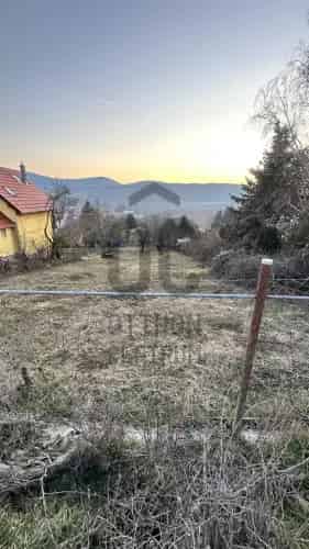 Pomázi eladó telek, T039576