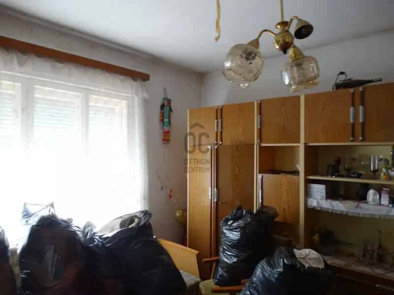 Ház Kiadó , Szombathelyi járás, Dunántúl