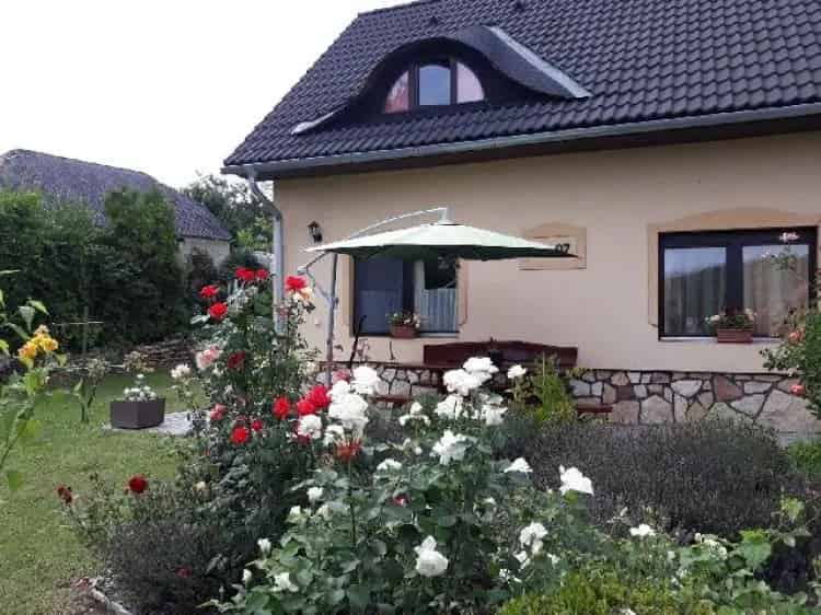 Eladó Ház, Veszprém, Veszprem, Magyarország (MD201399730), Mondinion.com - Nemzetközi Ingatlan Portál