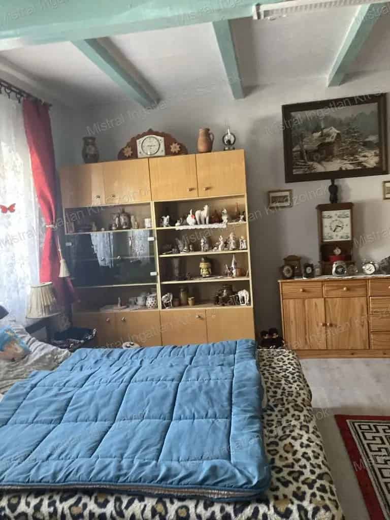 Ház Kiadó , Szolnoki járás, Alföld és Észak