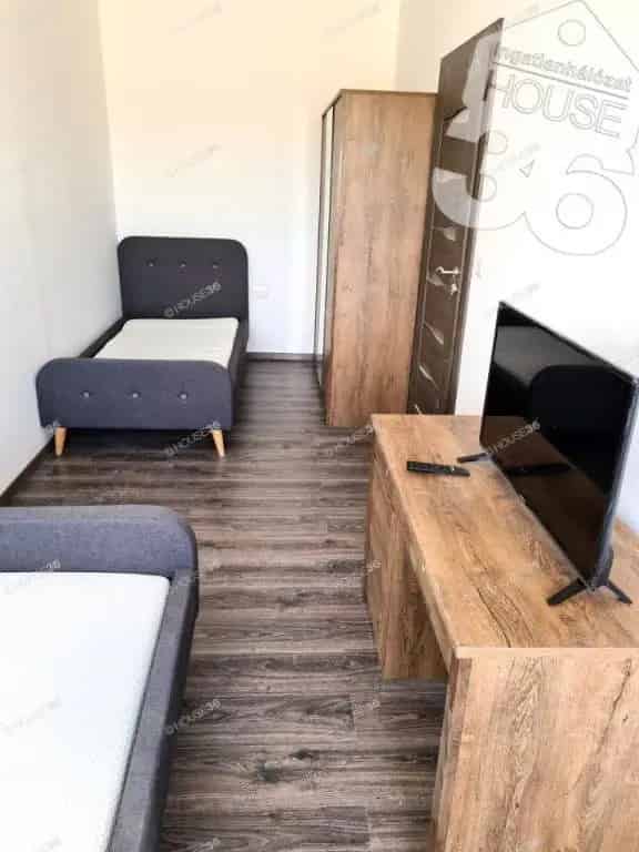 Üzleti célú Kiadó , Kecskeméti járás, Alföld és Észak