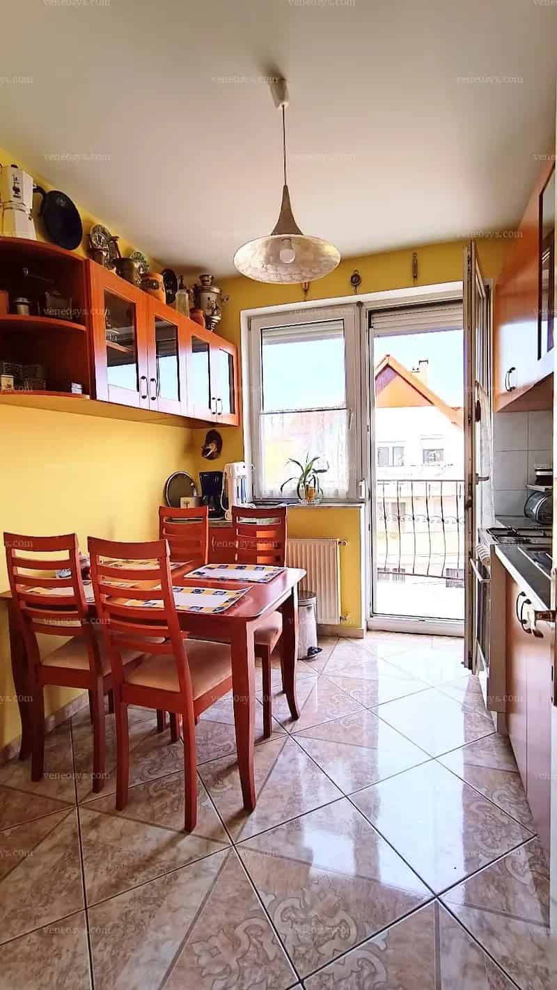 ALSÓRÁKOS SZÍVÉBEN CSENDES ZSÁKUTCÁBAN IGÉNYES LAKÁS