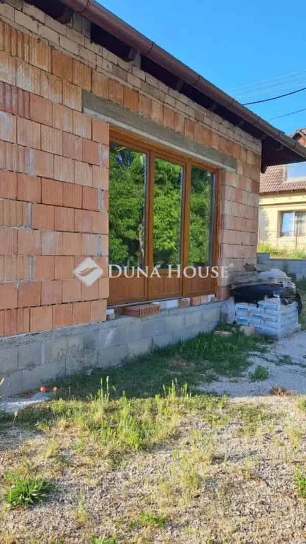 Ház Kiadó , Várpalotai járás, Dunántúl