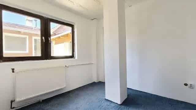 Budapest XXII kerület 200 nm-es 2 lakrészes ház eladó
