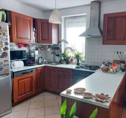 Szentendrei eladó lakás, H499624