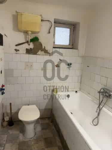 Győri eladó családi ház, H502584