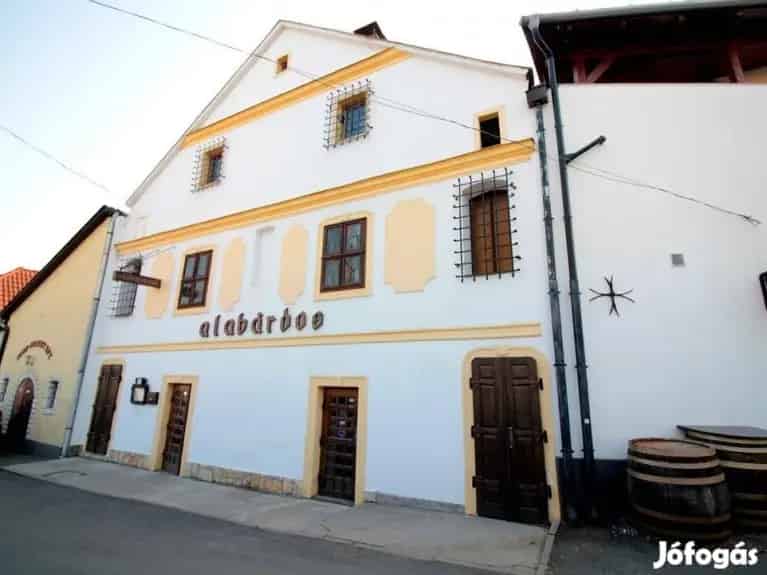 Eladó étterem / vendéglő a történelmi Kisavason - Miskolc, Iroda, üzlethelyiség, ipari ingatlan - Jófogás Ingatlan