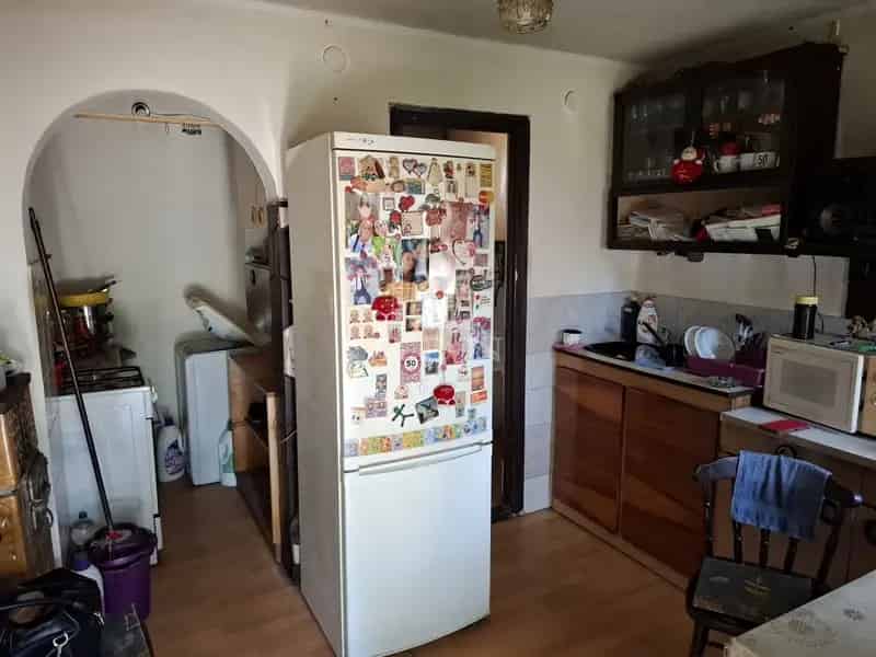 Telek Kiadó , Szigetszentmiklósi járás, Közép-Magyarország