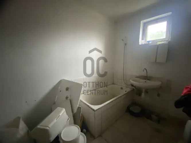 Szakolyi eladó családi ház, H483904