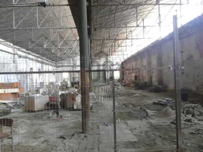 Budapest XXI. kerületi eladó kereskedelmi ingatlan, UZ015554