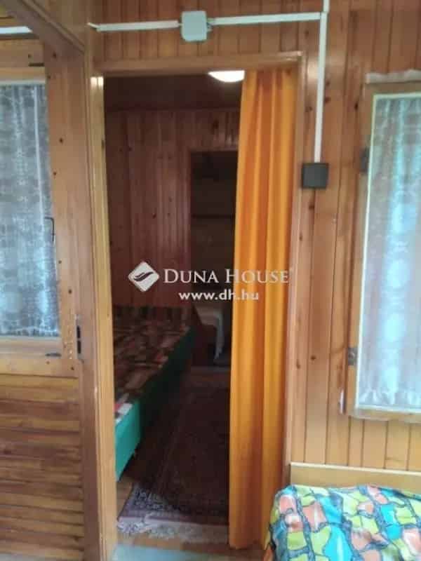 Ház Kiadó , Esztergomi járás, Dunántúl