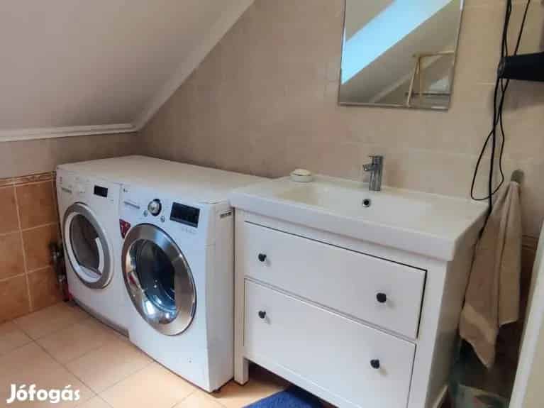 Nyíregyháza Sorház Eladó - 3 Hálószoba, 2 Fürdő, Garázs