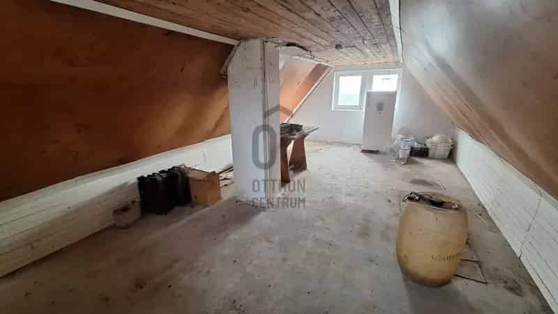 Várpalotai eladó családi ház, DHZ027642