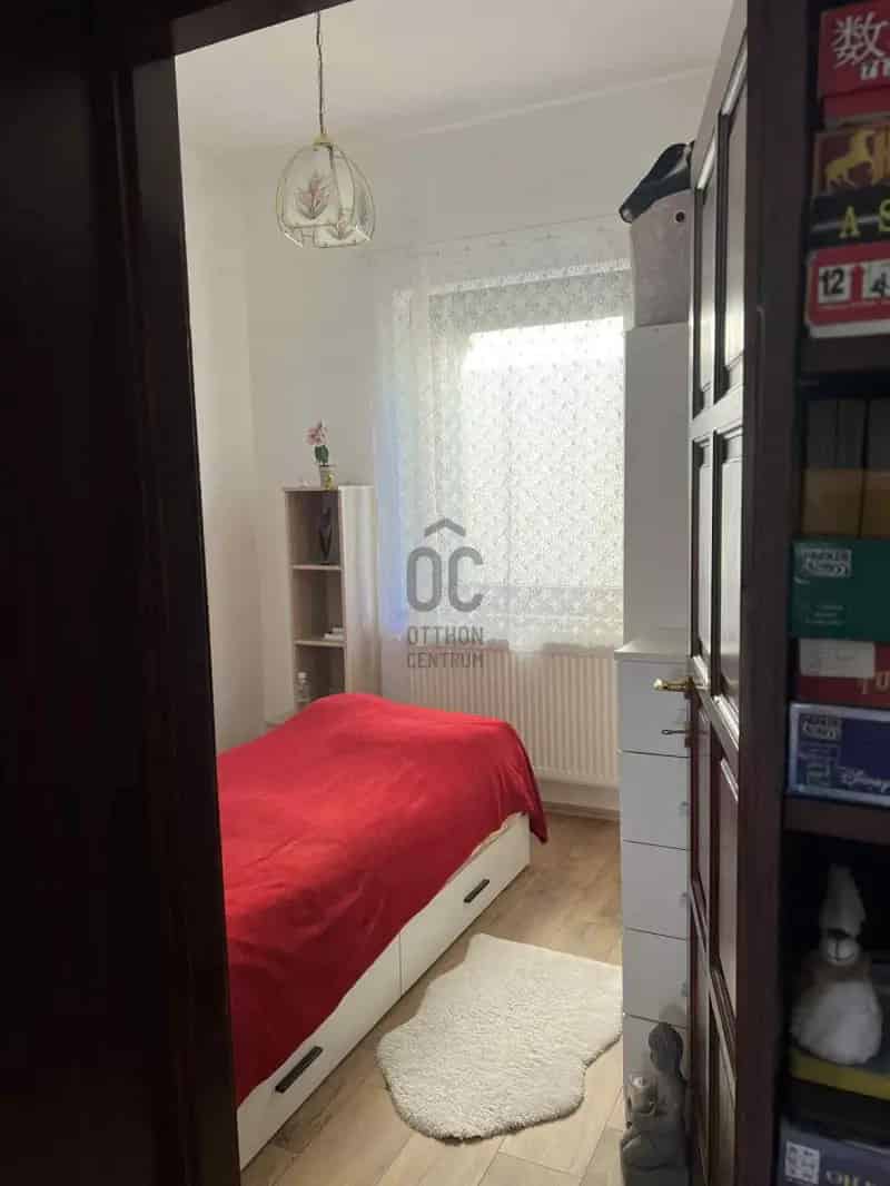 Ház Kiadó , Budapest, Közép-Magyarország