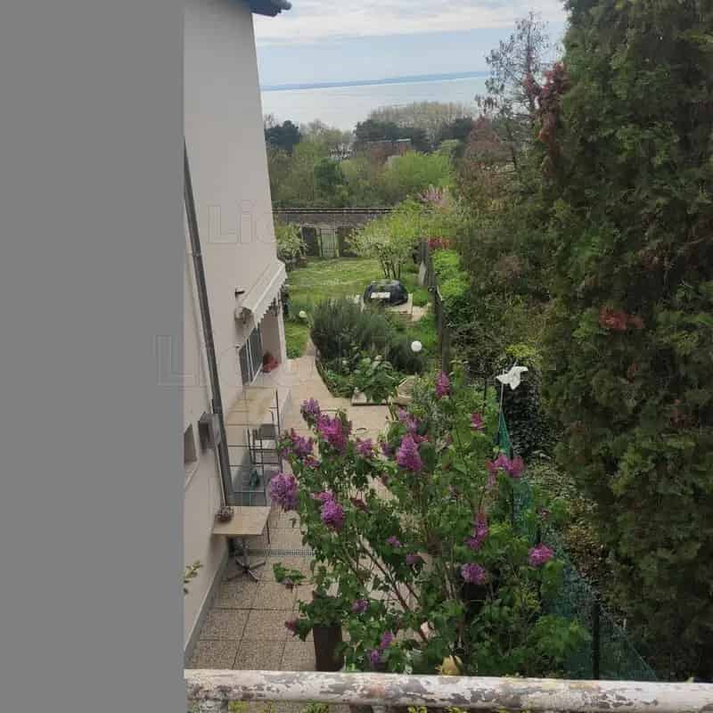 Ház Kiadó , Balatonalmádi járás, Dunántúl