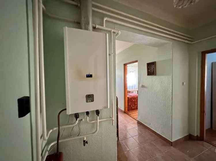 Ház Kiadó , Budapest, Közép-Magyarország