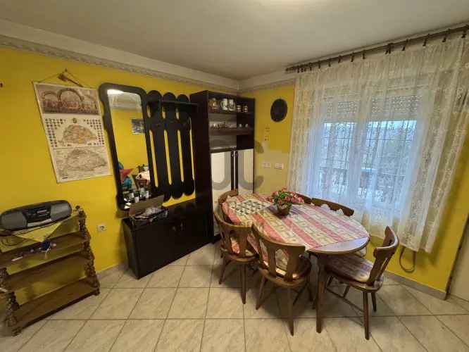 Kistolmácsi eladó nyaraló, NY012496