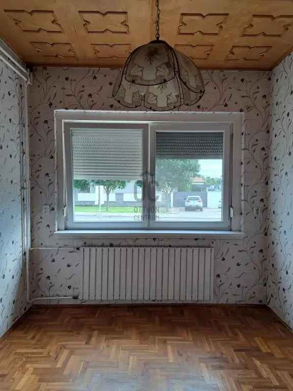 Ház Kiadó , Nagykátai járás, Közép-Magyarország