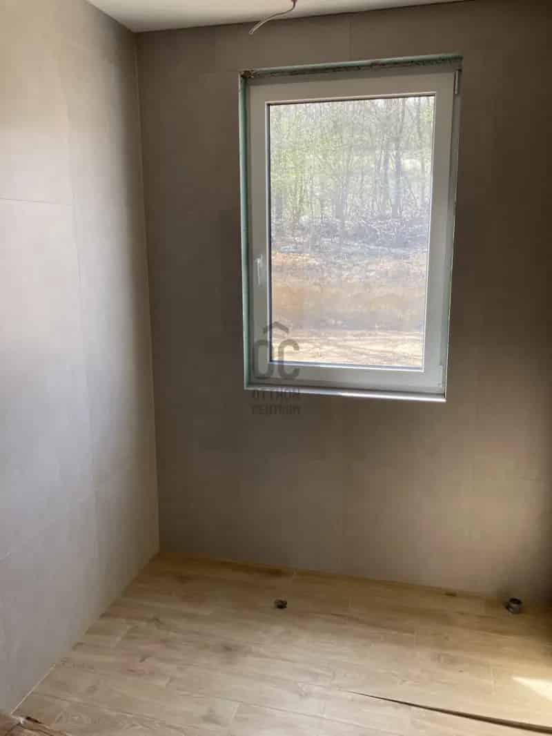 Ház Kiadó , Pilisvörösvári járás, Közép-Magyarország