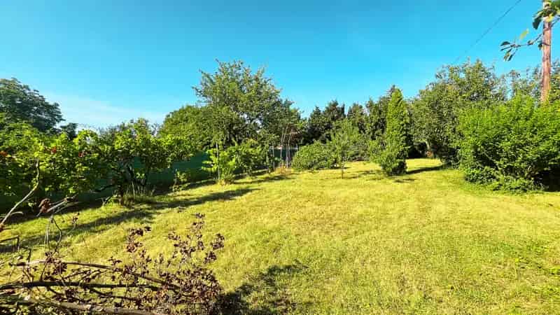 Beépíthető lakóövezeti telek eladó Érden