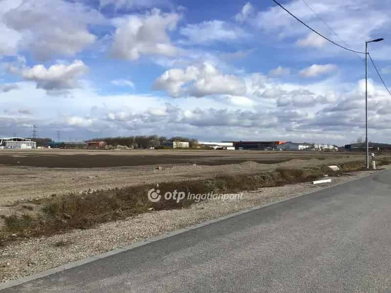 Telek Kiadó , Dabasi járás, Közép-Magyarország