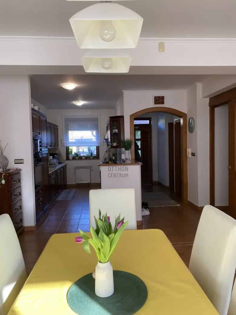 Lakás Kiadó , Mohácsi járás, Dunántúl