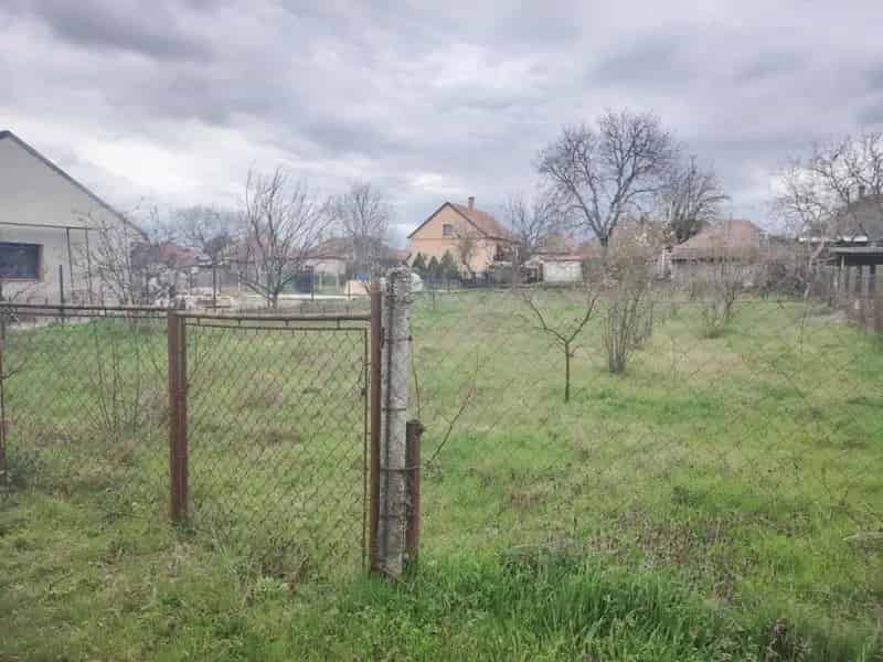 Telek Kiadó , Dabasi járás, Közép-Magyarország
