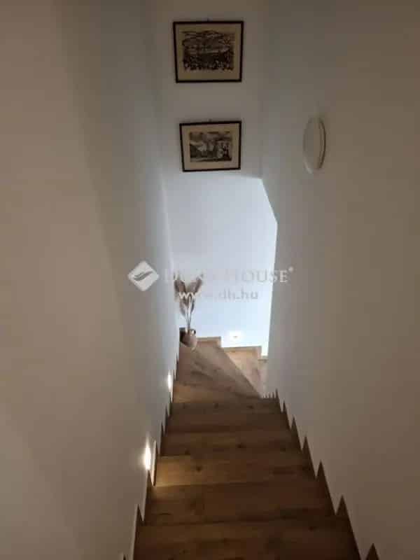 Ház Kiadó , Vecsési járás, Közép-Magyarország
