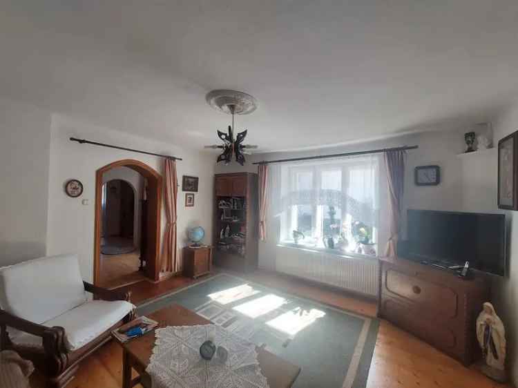 Ház Kiadó , Dunabogdány, Közép-Magyarország