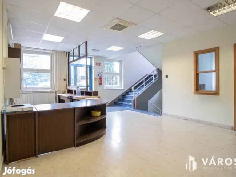 Telephely irodaházzal, 180 m2-es üzlettel és parkolókkal - X. kerület, Iroda, üzlethelyiség, ipari ingatlan - Jófogás Ingatlan