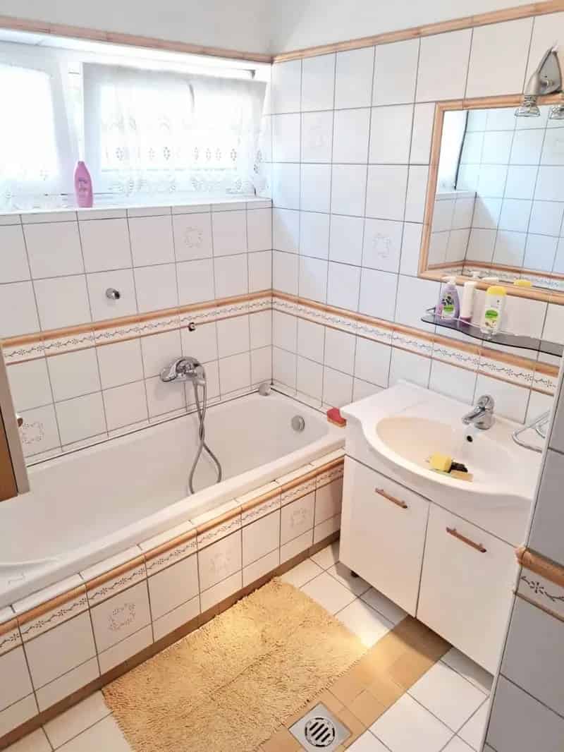 Ház Kiadó , Újfehértó, Alföld és Észak