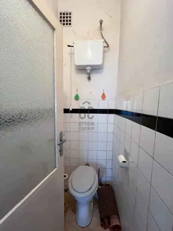 Ház Kiadó , Budapest, Közép-Magyarország