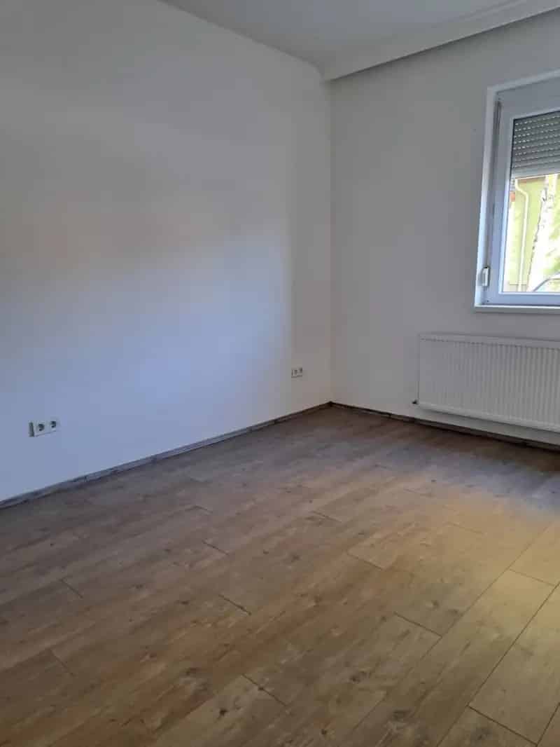 Ház Kiadó , Egri járás, Alföld és Észak