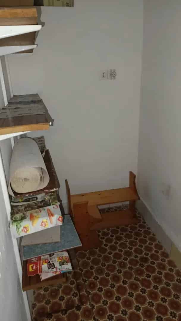 Ház Kiadó , Esztergomi járás, Dunántúl