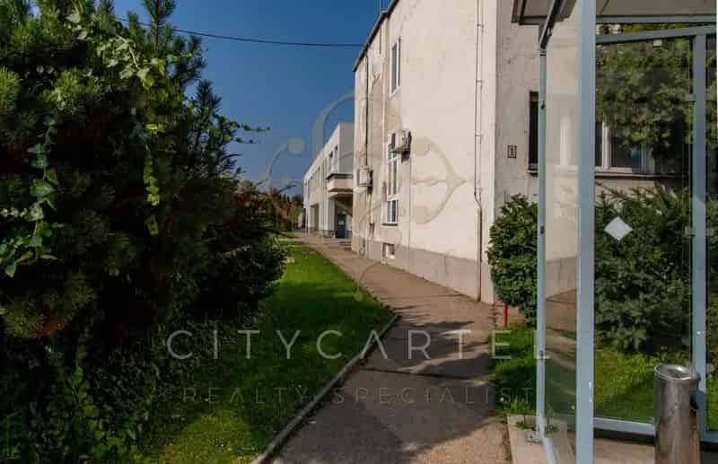 Telek Kiadó , Budapest, Közép-Magyarország