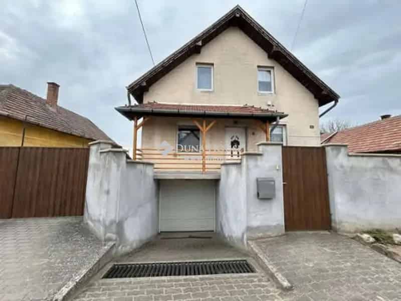 Ház Eladó , Dabas, Közép-Magyarország