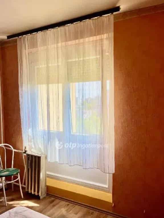 Lakás Kiadó , 9, Bajcsy-Zsilinszky utca, Pécs, Dunántúl