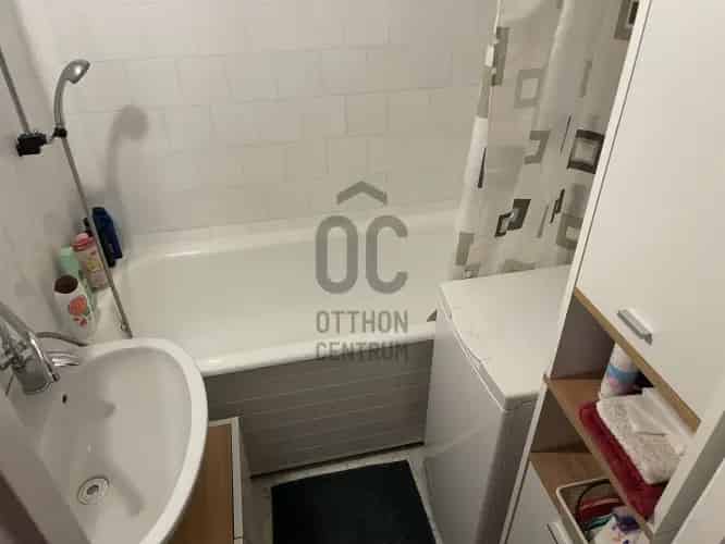 Százhalombattai eladó panel lakás, H504247