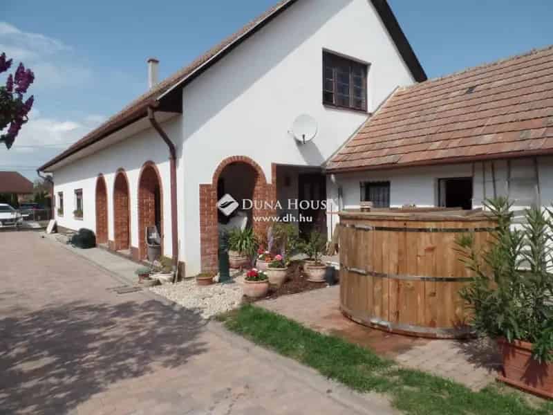 Ház Eladó , Balatonlelle, Dunántúl