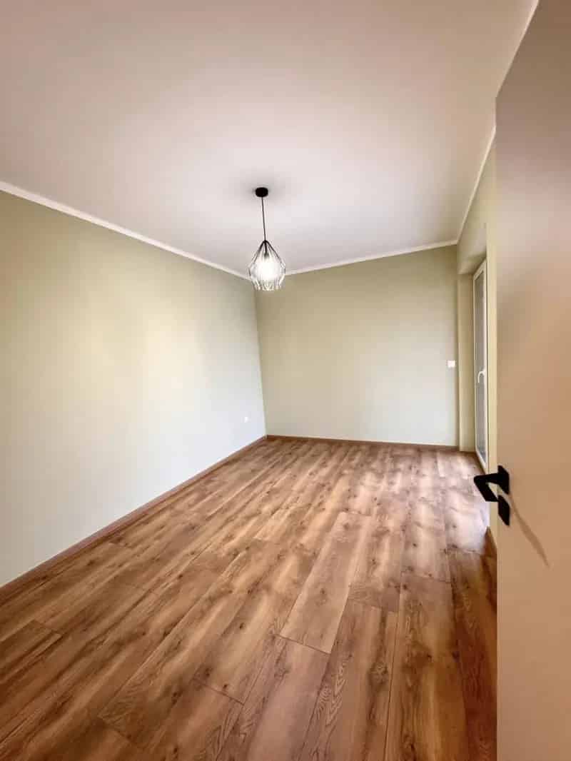 Ház Kiadó , Egri járás, Alföld és Észak