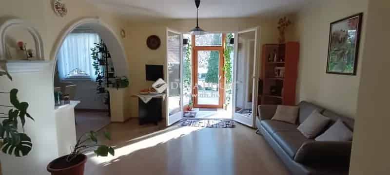 Ház Eladó , Szentendre, Közép-Magyarország