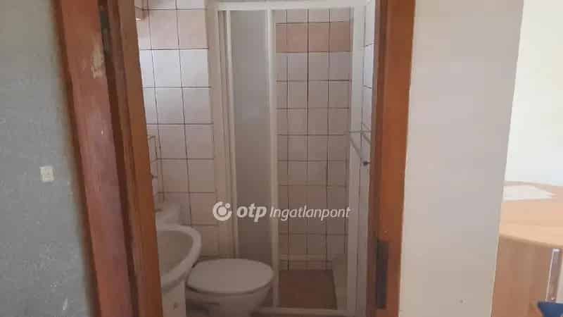 Ház Kiadó , Szentendrei járás, Közép-Magyarország