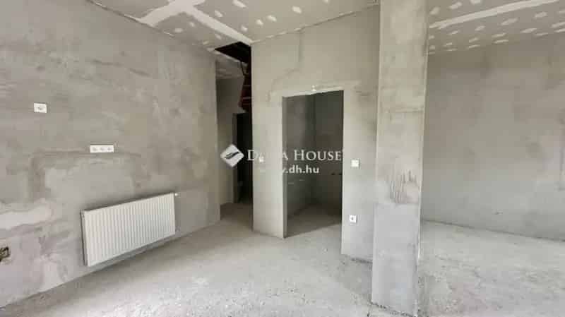 Felujitott csaladhaz elado Budapest 18 keruletben 102 nm