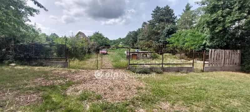Velencei-tó panorámás telek eladó Sukorón