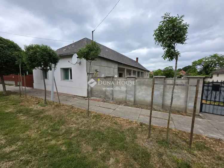 Ház Eladó , Szarvas, Alföld és Észak