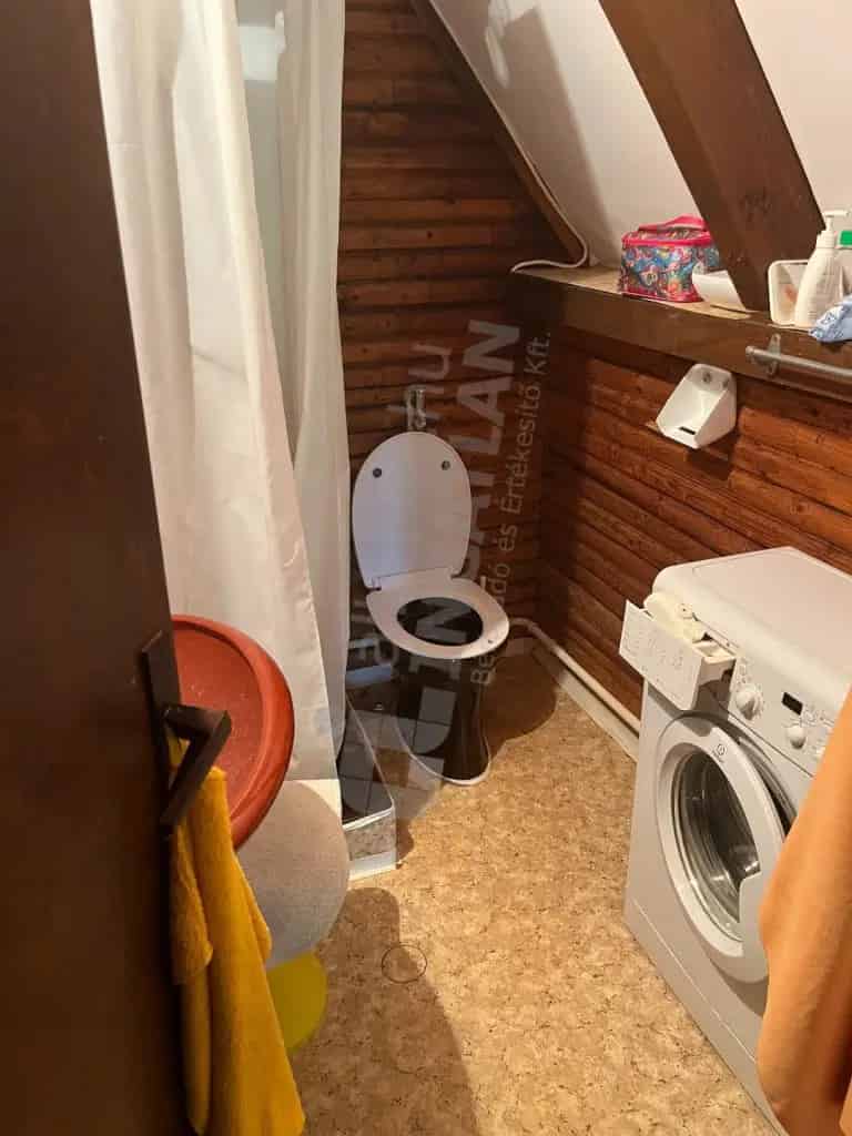 Ház Kiadó , Tahitótfalu, Közép-Magyarország
