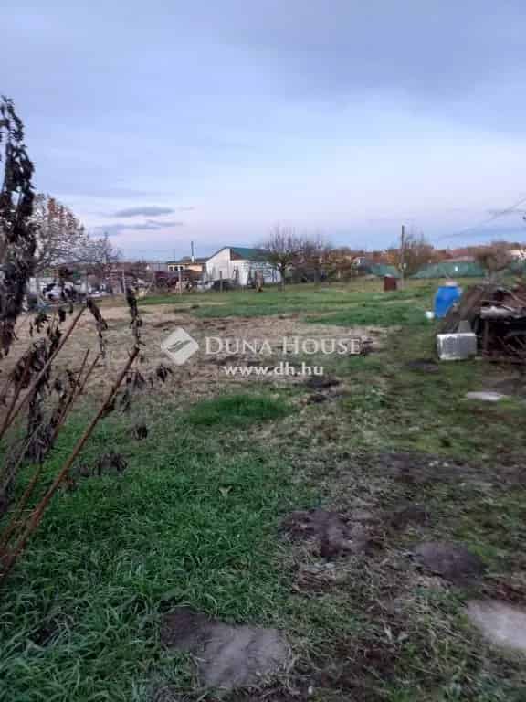Telek Eladó , Szigetszentmiklós, Közép-Magyarország