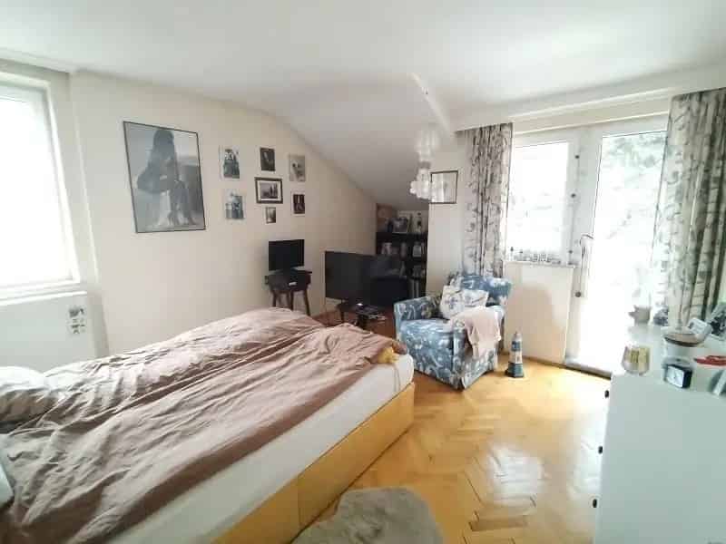 Ház Kiadó , Budapest, Közép-Magyarország