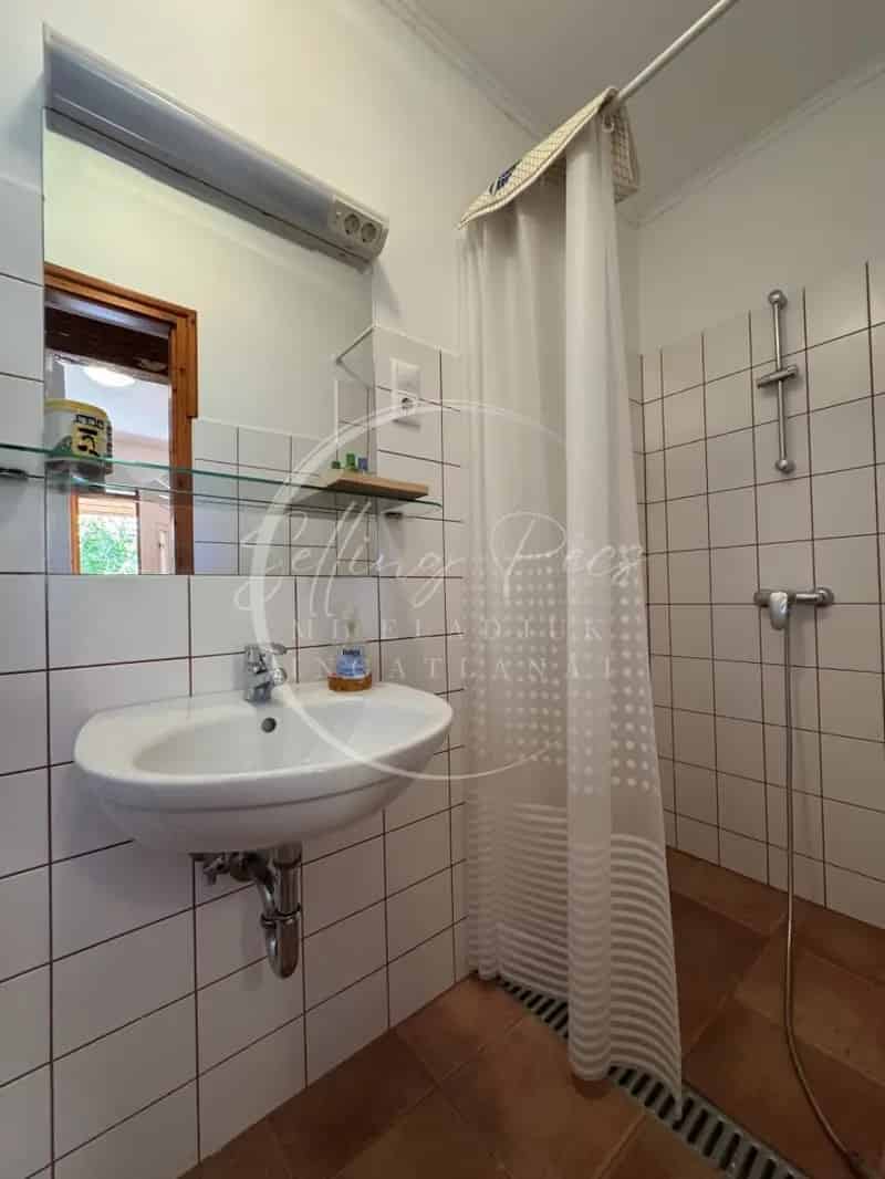 Ház Kiadó , Pécsváradi járás, Dunántúl
