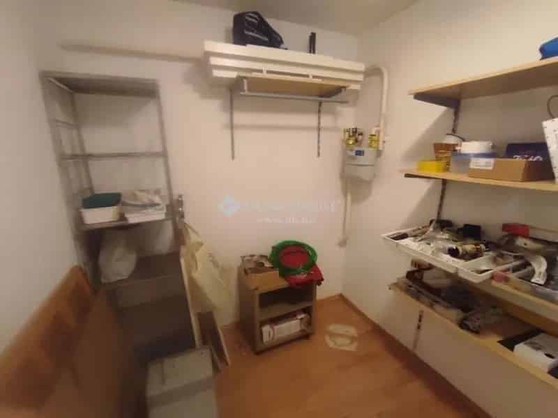Ház Kiadó , Budapest, Közép-Magyarország